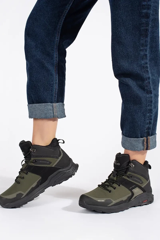 khakivärvi Sellel ontkajalatsid... khakivärvi Sellel ontkajalatsid...