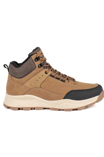 pruunid värvi matkamine...