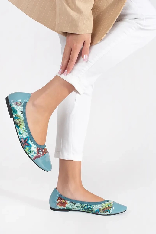 Baleriinad lakknaha esiosaga