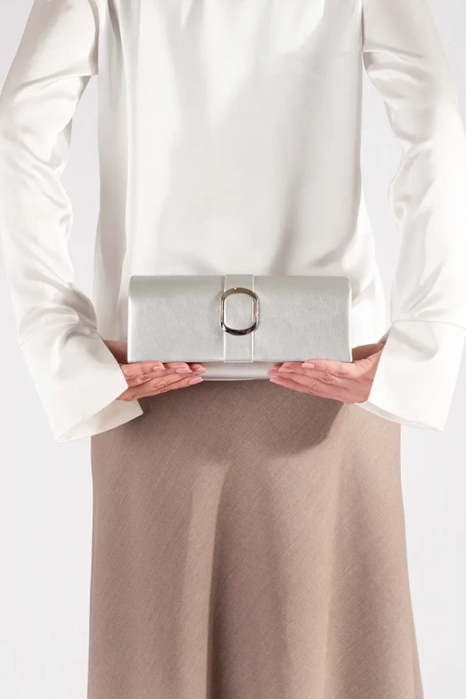 Hõbehall väike elegantne käekott...