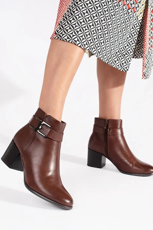 Pruunid kingad, Sergio Leone, kõrge...