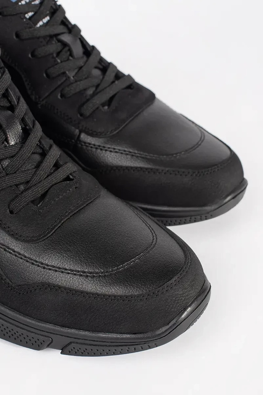 Mustad värvilised meeste nööritavad... Mustad värvilised meeste nööritavad...