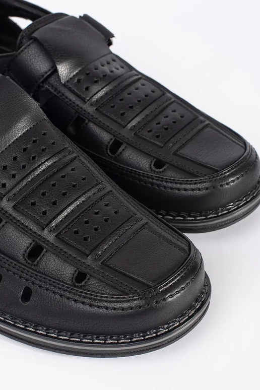 Meeste libisevad jalatsid kunstnahast