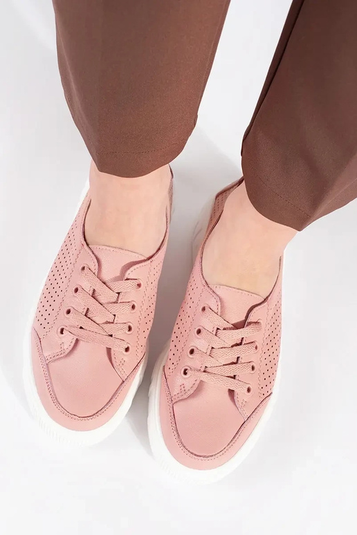 Mustad naiste mokasiinid nahast