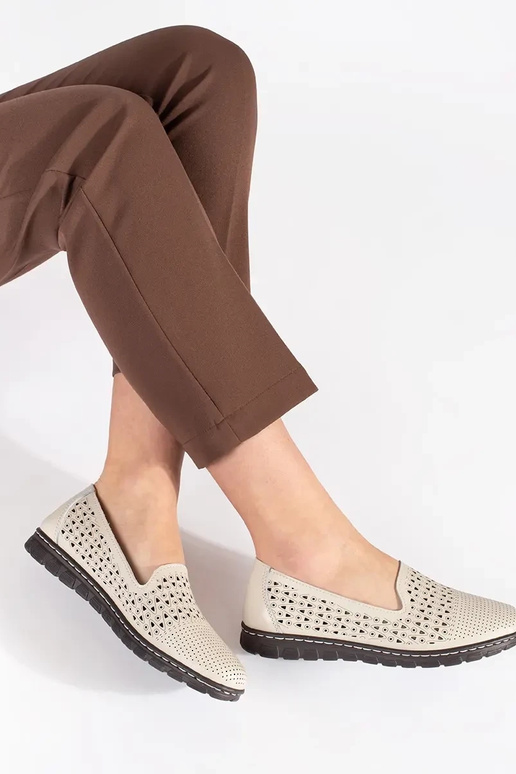 Mustad mokasiinid nahast paksu tallaga