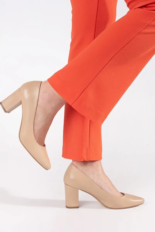 Liivakarva kõrged kontsad