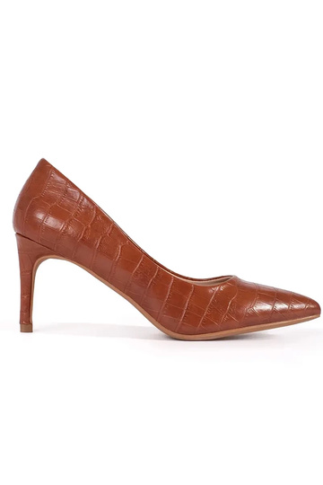 pruunid kõrged kontsad