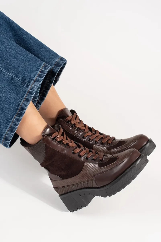 Bordo värvi madala kontsaga kingad