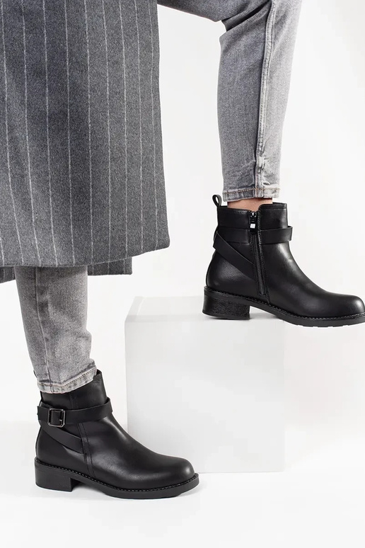 Mustade madala kontsaga kingad...