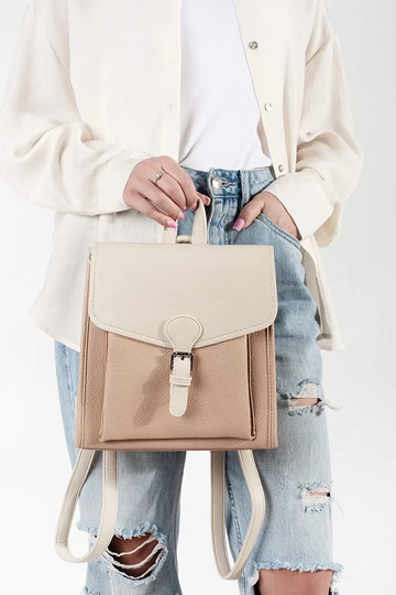 Kreemjas seljakott 2