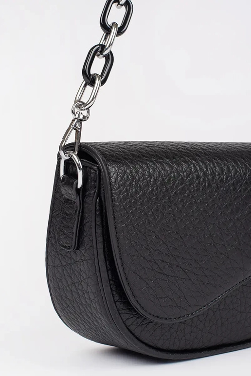 Musta värvi postikott