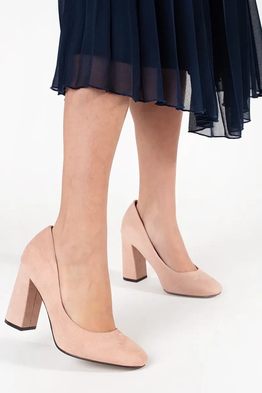 Liivakarva seemisnahast kõrged kontsad