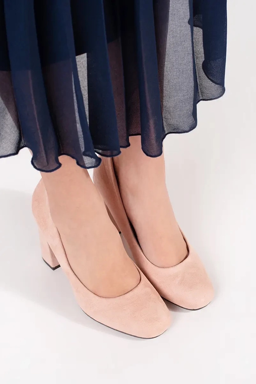 Liivakarva seemisnahast kõrged kontsad