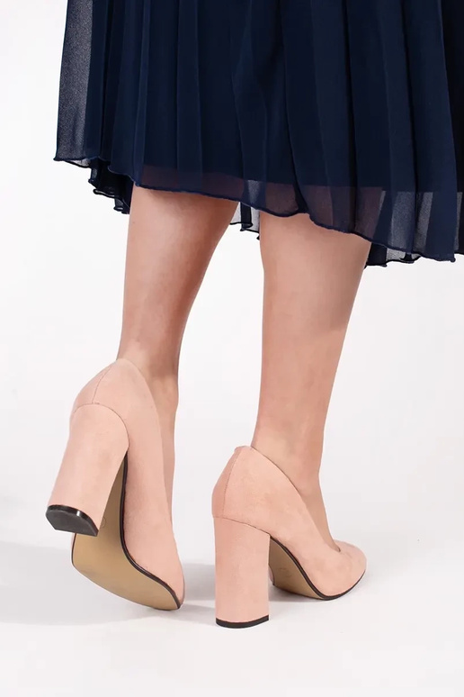 Liivakarva seemisnahast kõrged kontsad