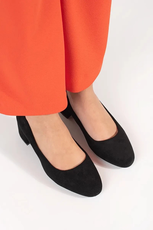 mustad sametist kõrged kontsad Sergio...