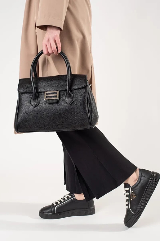 Must nahkne sneaker stiilis kingad... Must nahkne sneaker stiilis kingad...