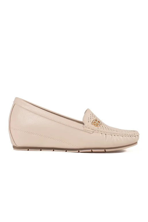 Liivakarva naiste poolsaapad peidetud...