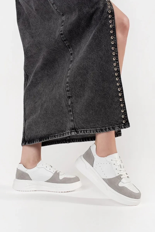 Valged nahkne sneaker, platvormiga Valged nahkne sneaker, platvormiga