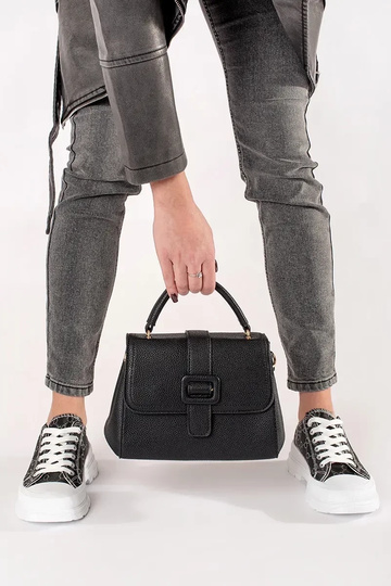 Must väike käekott kuldsete... 2