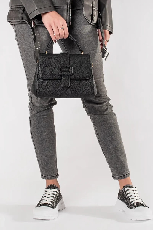 Must väike käekott kuldsete elementidega