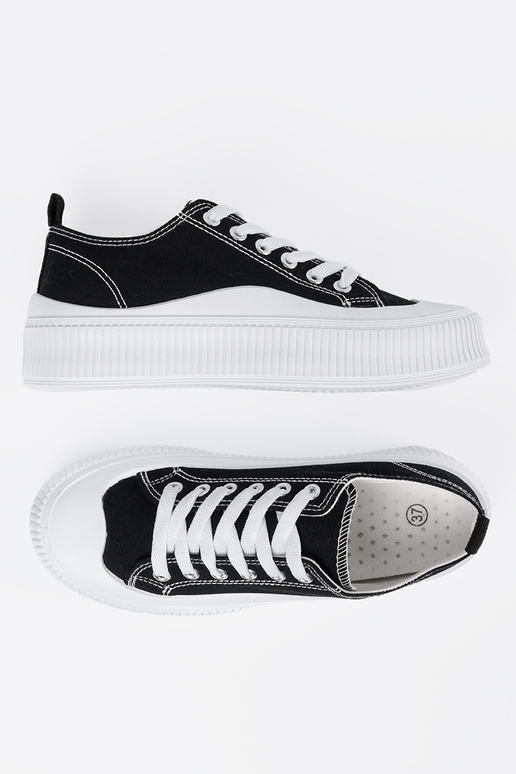 Must-valged Sneakers mudel jalatsid... Must-valged Sneakers mudel jalatsid...