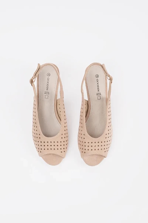 Liivakarva madalal kontsaga sandaalid