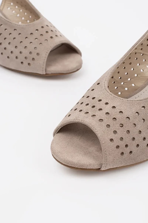 Kuldse kontsaga sandaalid Sergio Leone