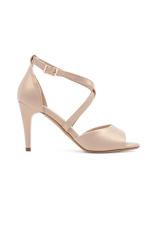 Valged mugavad platvormsandaalid