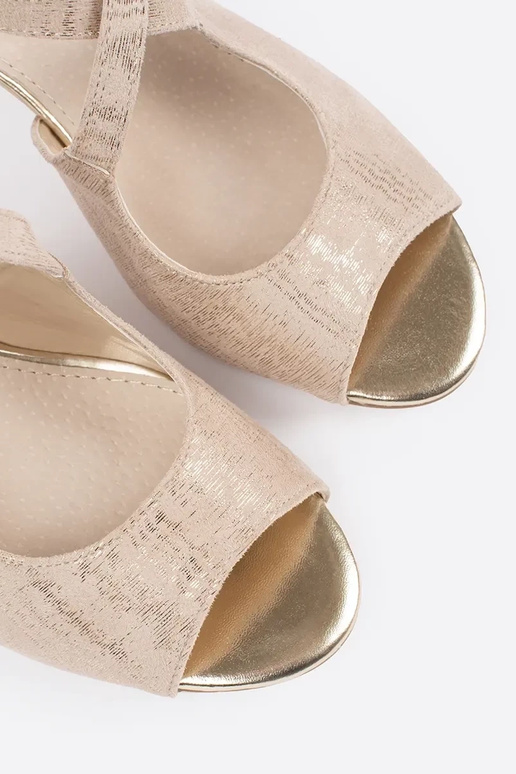 Madala lõikega spordijalatsid...