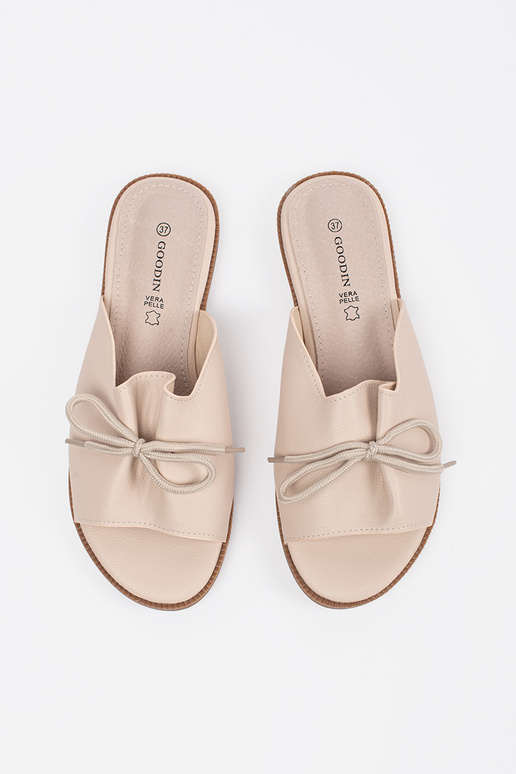 Liivakarva plätud kaarega