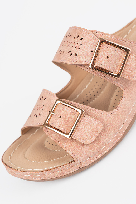 Sandaalid madalal platvormil...