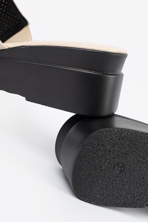 Naiste sussid platvormiga beeži värv