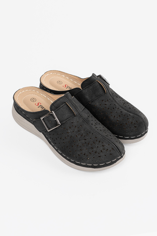 Sussid kinniste varvastega ja...