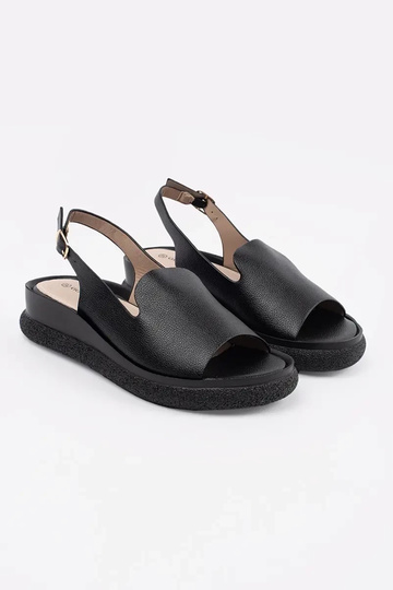 mustad mugavad sandaalid... 2