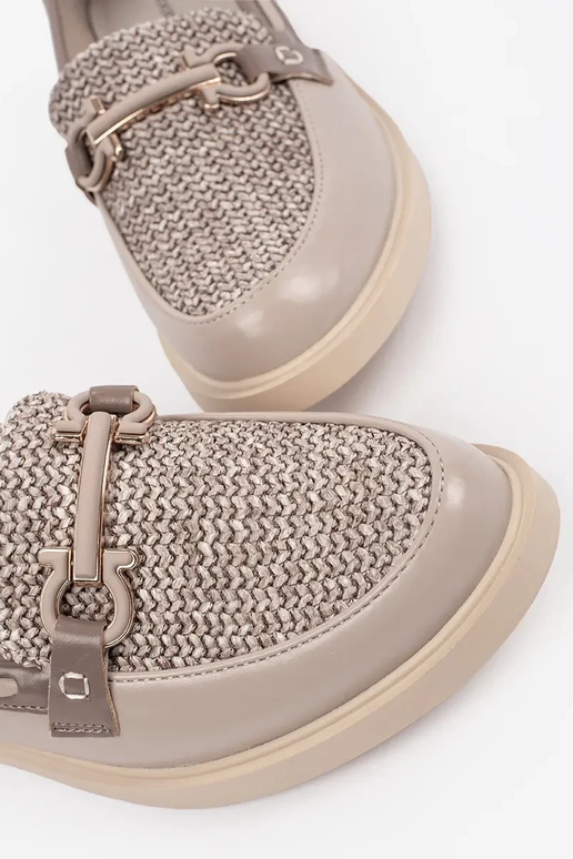 liivakarva mokasiinid nahast sisetallaga