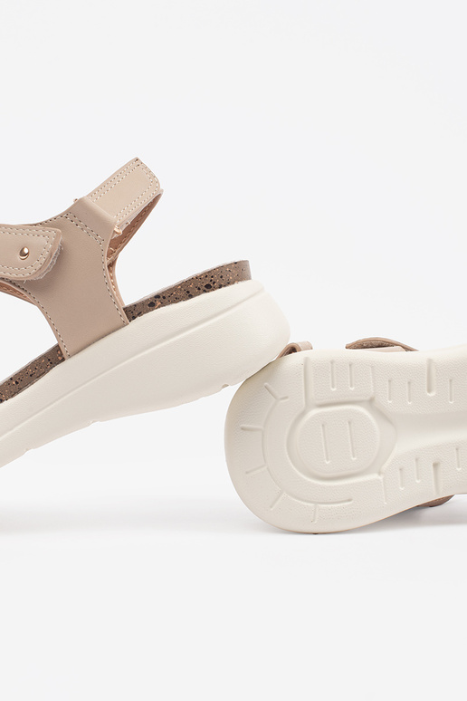 Mugavad sandaalid naistele beeži värvi Mugavad sandaalid naistele beeži värvi