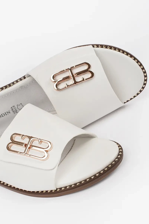 valged sussid naistele lame tallaga valged sussid naistele lame tallaga