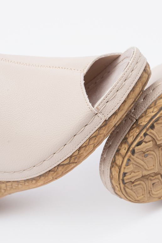 Kreemjas Pleiatsandal Naistele