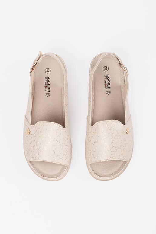 Liivakarva sandaalid nahkse sisetallaga