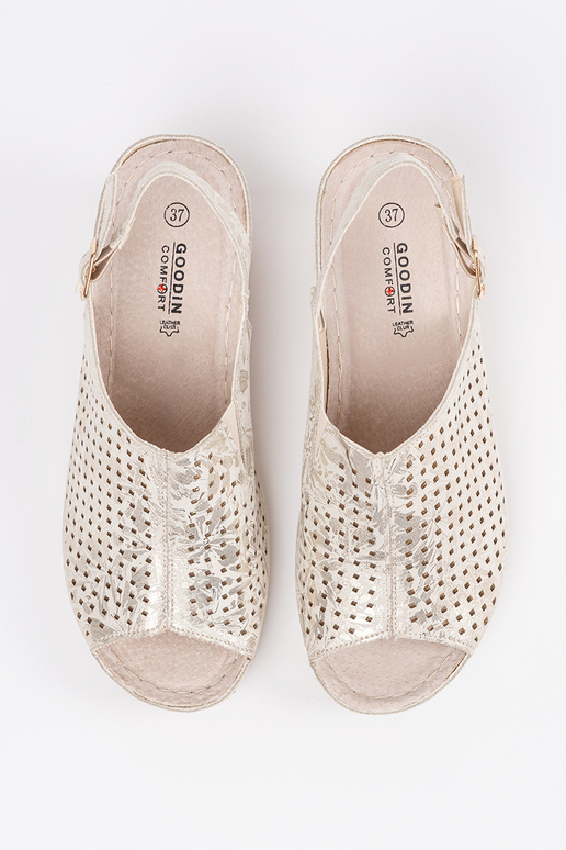 Liivakarva sandaalid Liivakarva sandaalid