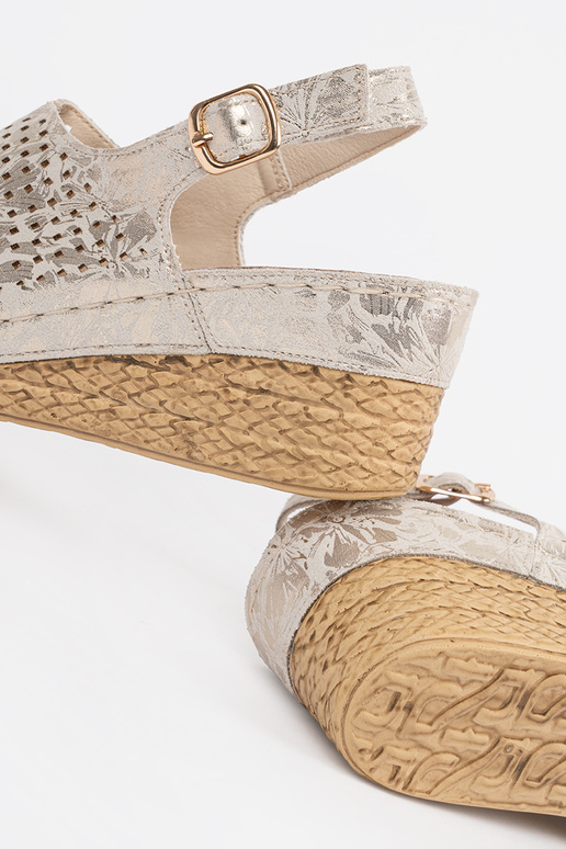 Liivakarva sandaalid Liivakarva sandaalid