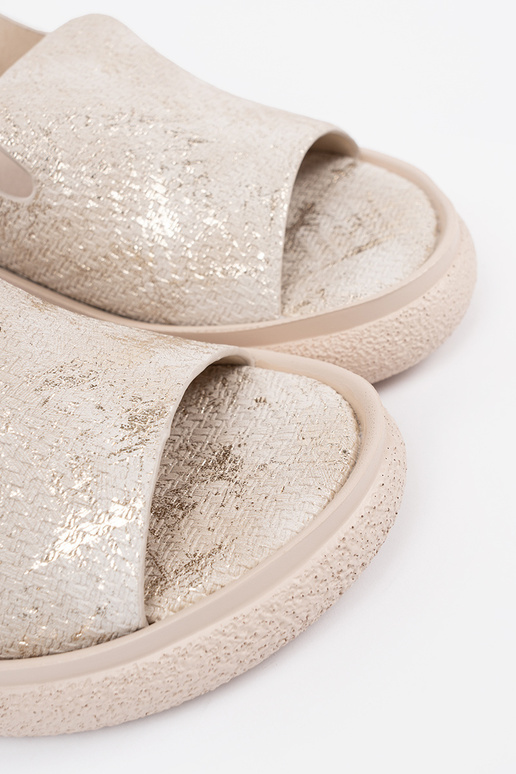 liivakarva mugavad sandaalid naistele