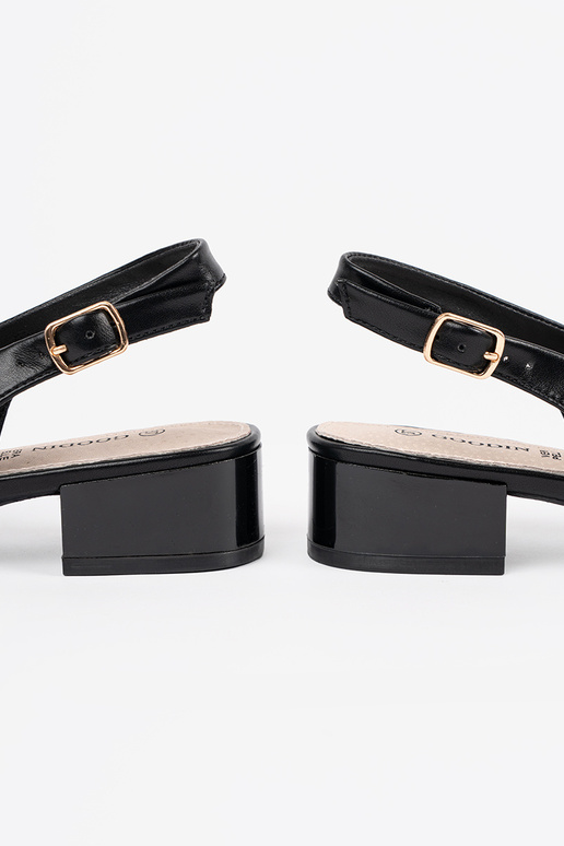 mustad sandaalid elegantsed madalal... mustad sandaalid elegantsed madalal...