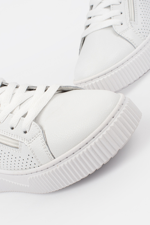 Valged värvi sneakers mudelijalatsid...