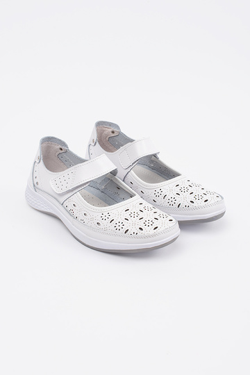 Ažuurne disainiga sandaalid... 2