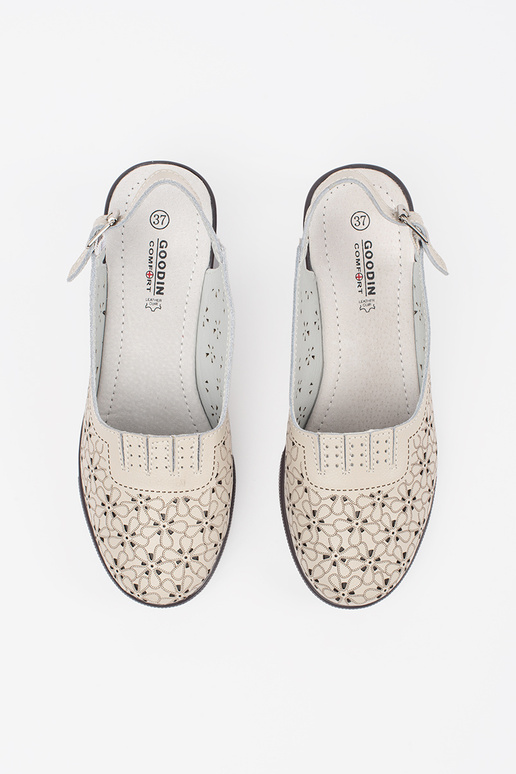 Liivakarva madala kontsaga sandaalid