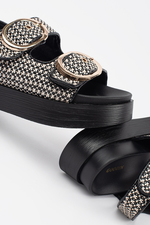 Platvormiga sandaalid musta-valge...