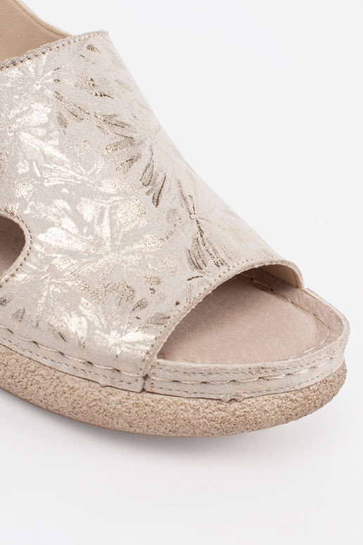 Kreemjas Lame Sandal Klambri Kõrval