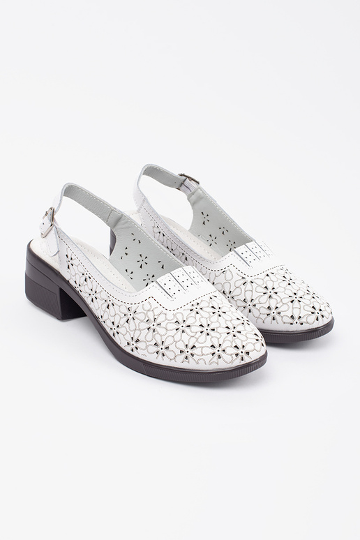 Valged värvi madala kontsaga sandaalid