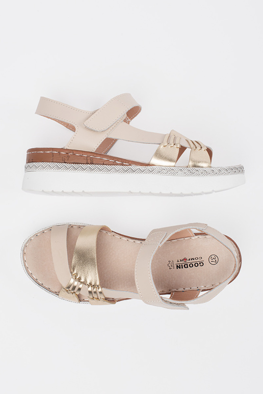 Kreemjas Sandal Platvormiga...